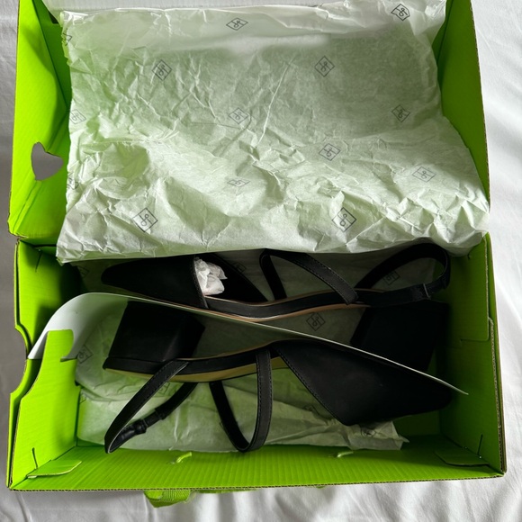 Call It Spring Black Pointed Kitten Block Heels - Picture 7 of 7